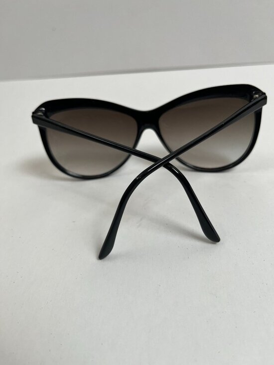 1980s Taiwan 1208 Cat-Eye Sunglasses Black Acetate Frame Sweeping Gold-Tone Met main image 4